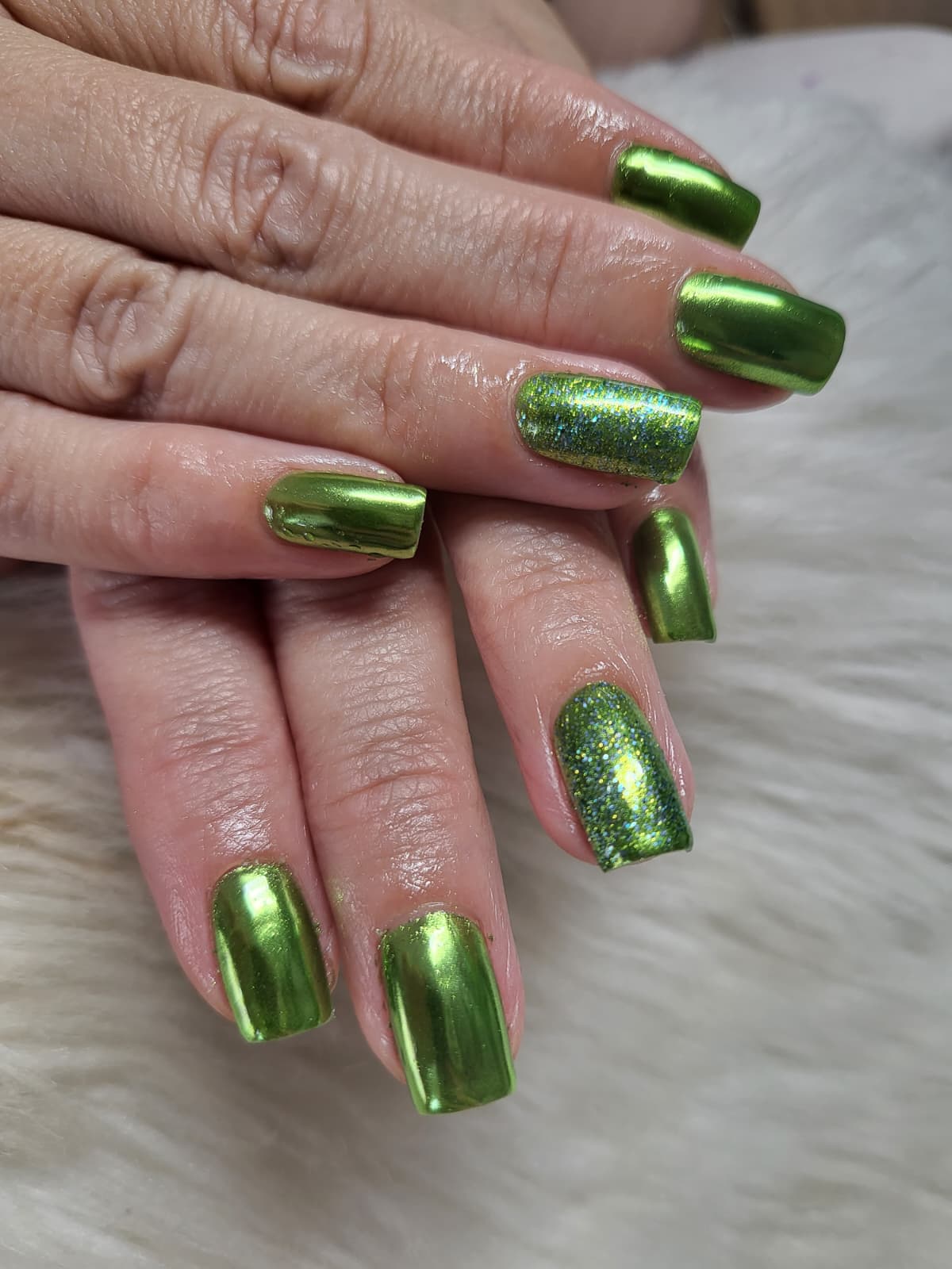 Shiny glitter green