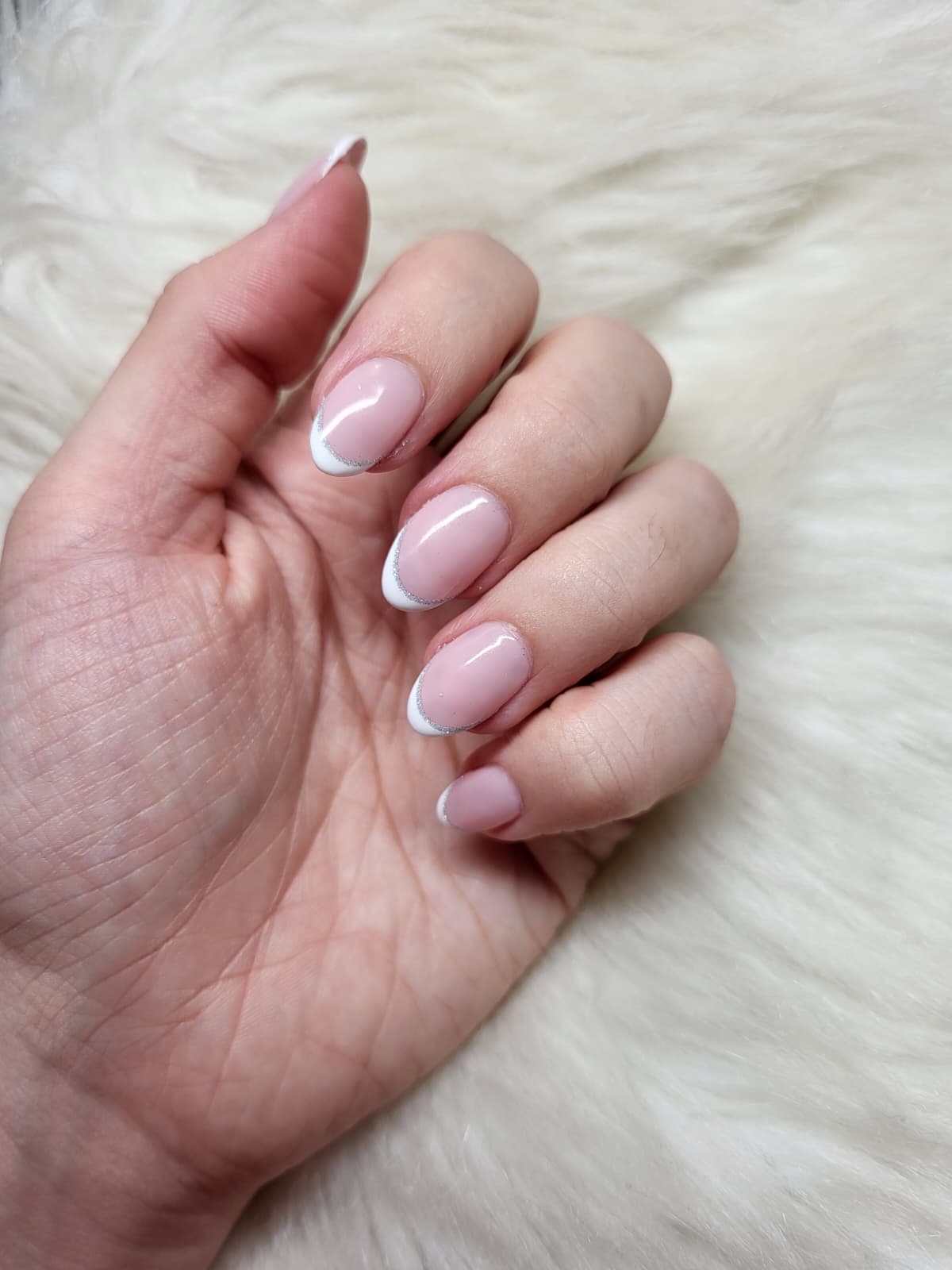 Classic tips with silver detail